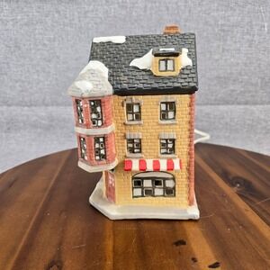 Dickens Collectables Hand Painted Porcelain Lighted House Village Toy Shop